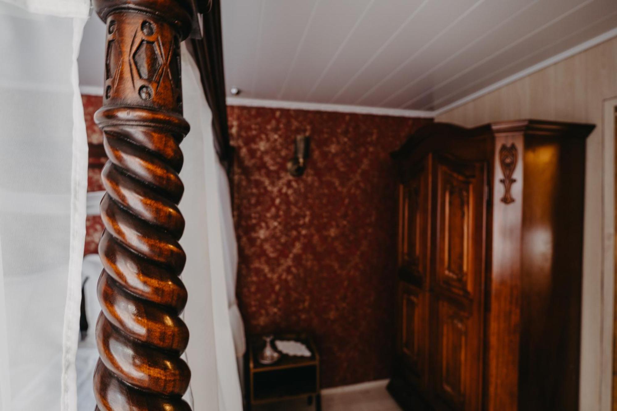 Altes Haeusle Am Waschbach-Weinberg Appartement Edenkoben Buitenkant foto