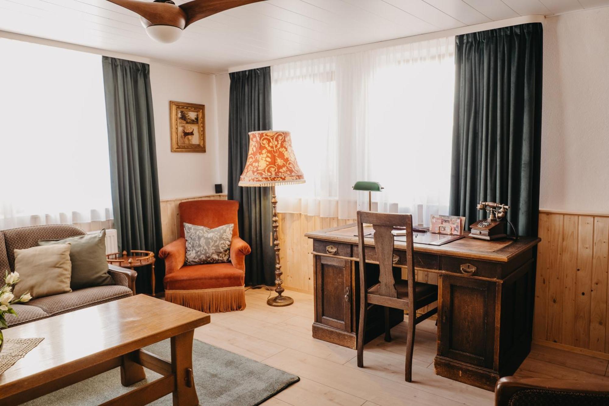 Altes Haeusle Am Waschbach-Weinberg Appartement Edenkoben Buitenkant foto
